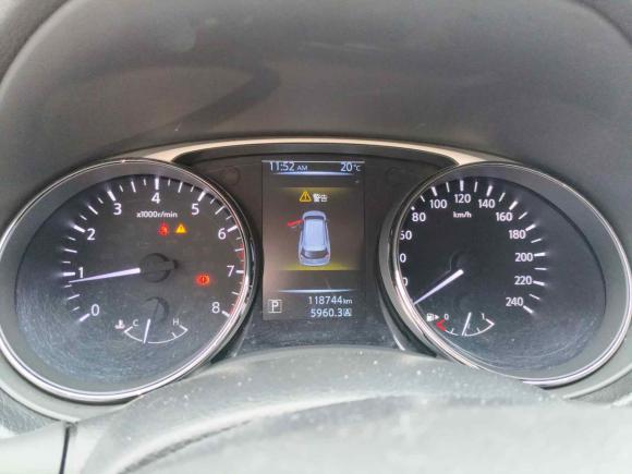 [成都·川A] 二手日产奇骏2014款 2.0L CVT舒适版 2WD