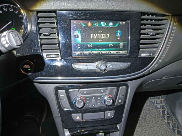 [上海·沪C] 二手别克昂科拉2016款 18T 自动两驱都市精英型