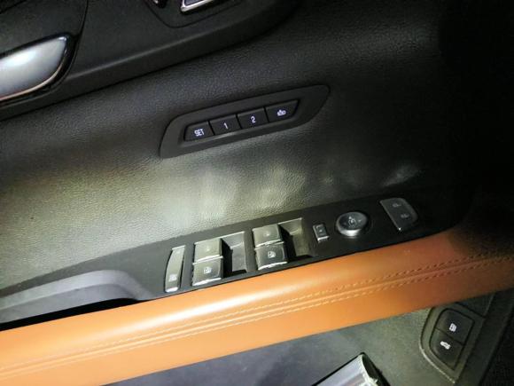 [上海·沪A] 二手凯迪拉克凯迪拉克CT6 PLUG-IN2017款 30E 领先型