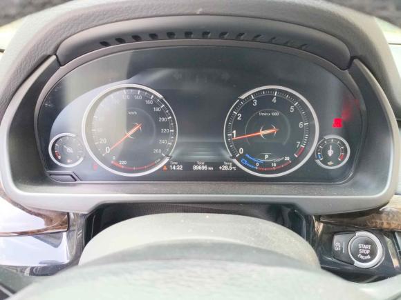 [西安·陕U] 二手宝马宝马X52017款 xDrive28i