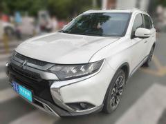 [南京·苏A] 三菱欧蓝德2019款 2.4L 四驱致享版 7座 国VI