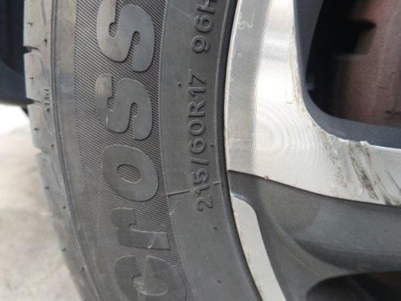 [南昌·赣A] 二手海马海马S52015款 1.5T CVT旗舰型