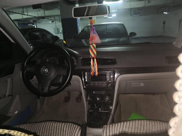 [西安·陕A] 二手大众朗行2013款 1.6L 手动舒适型