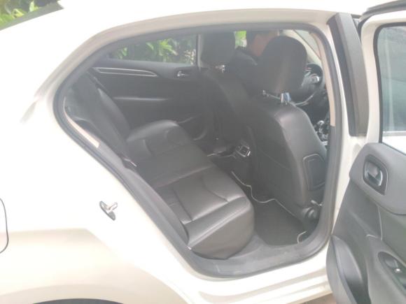 [上海·沪C] 二手雪铁龙雪铁龙C4L2014款 1.8L 智驱版 手动劲智型