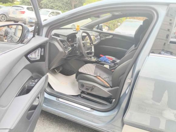 [南昌·赣A] 二手奥迪奥迪Q4 e-tron2023款 40 e-tron 创境版