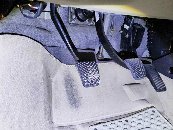 [杭州·豫A] 二手现代悦动2011款 1.6L 手动舒适型