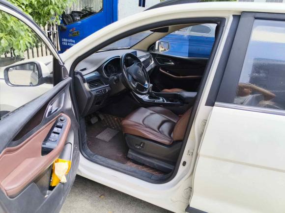 [无锡·苏B] 二手宝骏宝骏5602017款 1.5T DCT旗舰型 7座