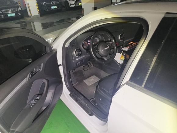 [杭州·浙A] 二手奥迪奥迪A32016款 Limousine 35 TFSI 风尚型