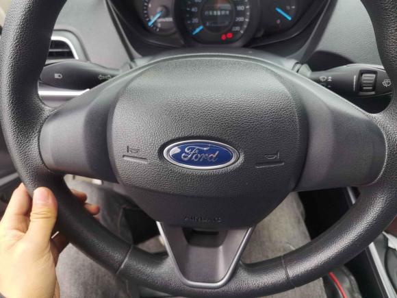 [义乌·赣H] 二手福特福睿斯2019款 1.5L 手动质享型