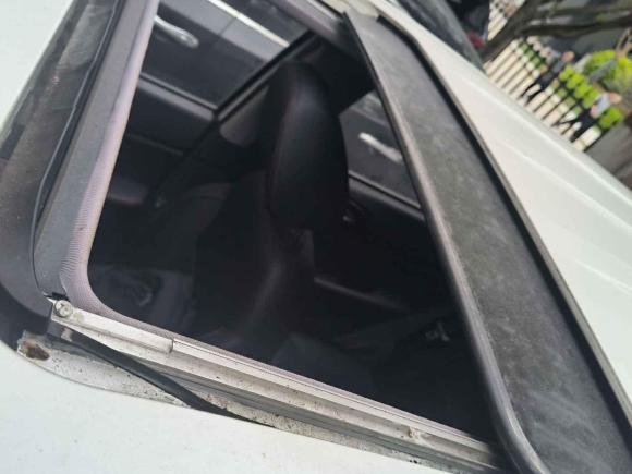 [广州·粤S] 二手中华中华V32016款 1.5T 自动旗舰型