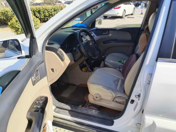 [青岛·鲁B] 二手起亚狮跑2013款 2.0L 手动两驱版GL