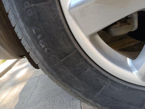 [武汉·鄂A] 二手双龙柯兰多2011款 2.0T 柴油两驱自动豪华导航版