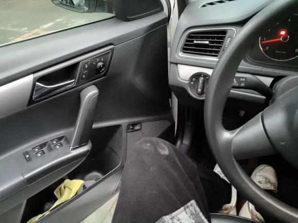 [上海·皖C] 二手大众朗逸2013款 改款 1.4TSI DSG舒适版