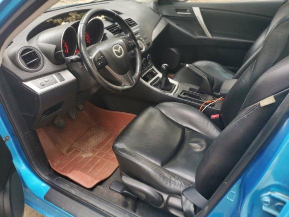 [武汉·鄂A] 二手马自达马自达32010款 两厢 2.0手动豪华型