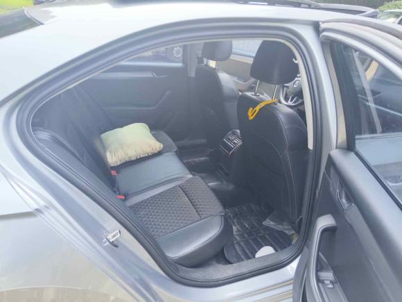 [南京·苏A] 二手斯柯达速派2016款 TSI330 DSG创行版