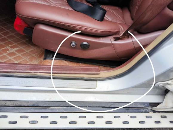 [成都·陕A] 二手奔驰奔驰GLK级2011款 GLK 300 4MATIC 时尚型