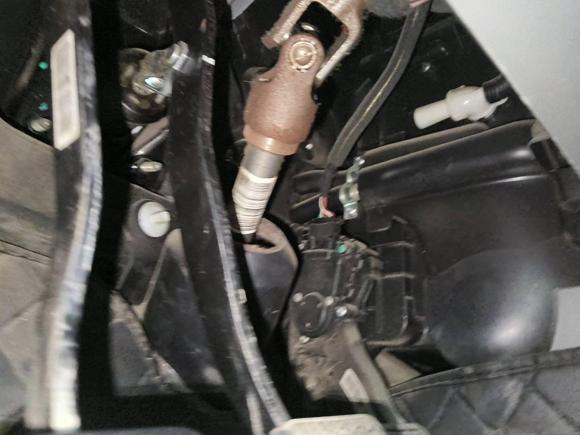 [西安·陕U] 二手吉利汽车经典帝豪2013款 三厢 1.8L 手动精英型CNG