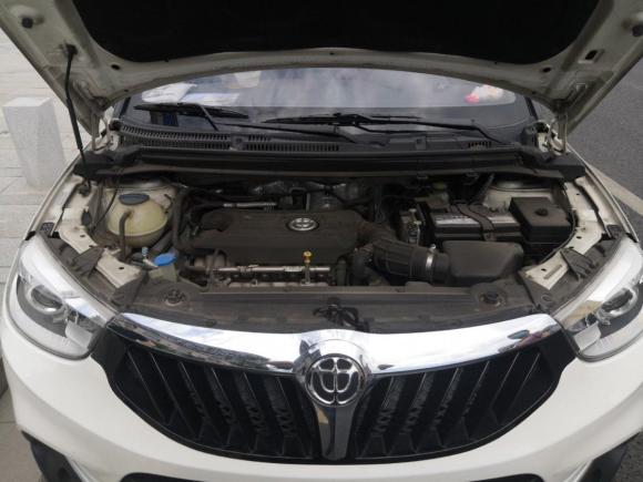 [南京·苏A] 二手中华中华V32016款 1.5T 自动旗舰型