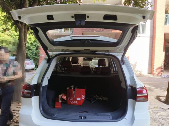 [佛山·粤E] 二手荣威荣威RX52016款 30T 四驱自动互联网智尊版