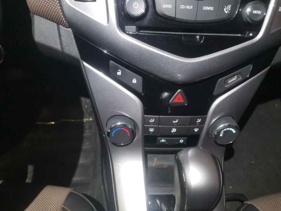 [深圳·粤B] 二手雪佛兰科鲁兹2013款 掀背 1.6L 自动豪华型