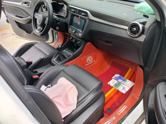 [常州·苏L] 二手名爵名爵ZS2017款 1.5L 手动精英版