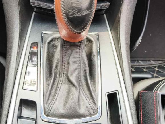 [深圳·粤B] 二手凯迪拉克凯迪拉克SRX2013款 3.0L 舒适型