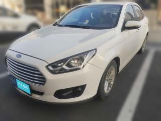 福特福睿斯2015款1.5L手动舒适型