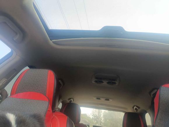 [青岛·鲁U] 二手比亚迪比亚迪M62015款 2.4L 自动尊贵版