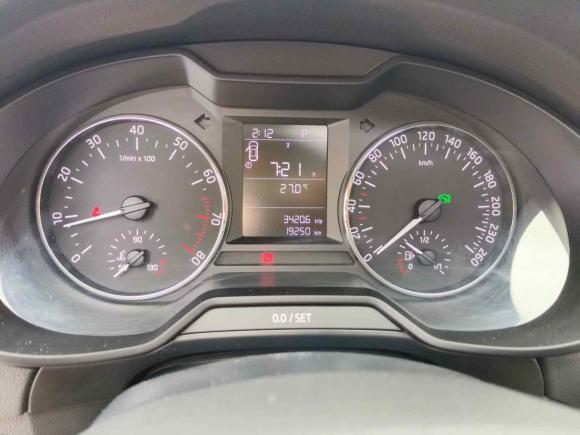 [西安·陕A] 二手斯柯达明锐2017款 经典款 1.6L 自动舒适版