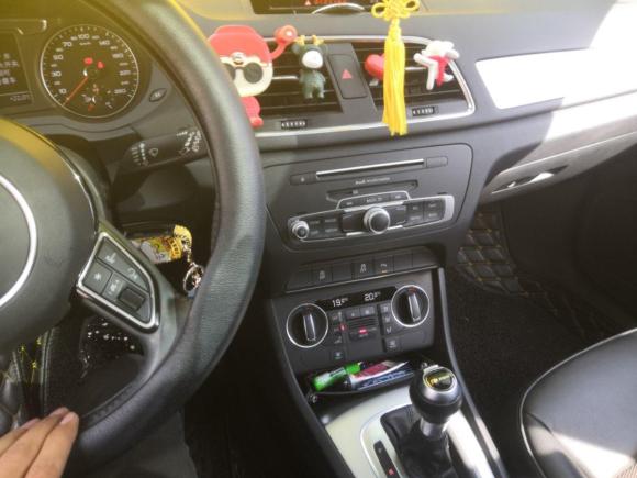 [上海·沪B] 二手奥迪奥迪Q32016款 30 TFSI 时尚型