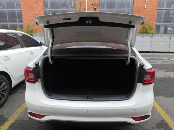 [上海·赣L] 二手荣威荣威i52020款 1.5L 自动4G互联领豪旗舰版