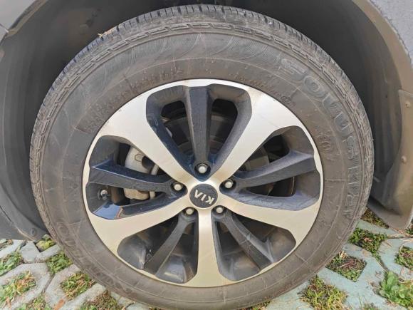 [济南·鲁A] 二手起亚索兰托2015款 索兰托L 2.4L 汽油4WD精英版 7座 国IV