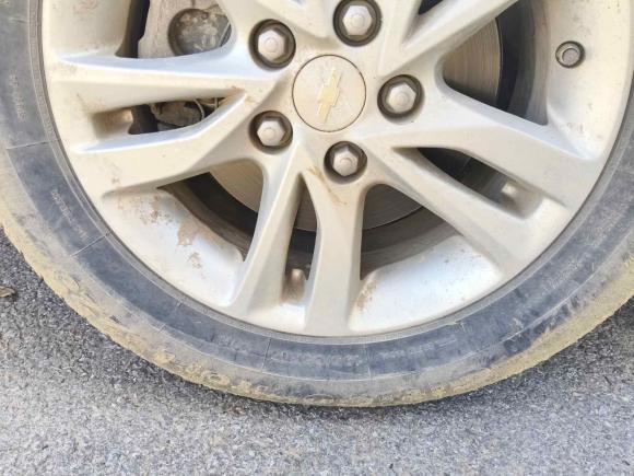 [无锡·苏N] 二手雪佛兰科沃兹2019款 320 手动欣悦版