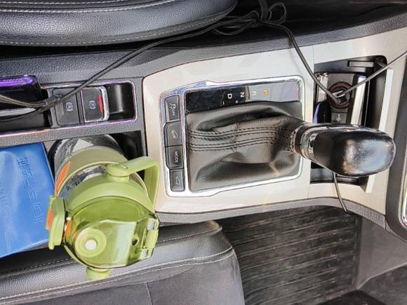 [上海·沪A] 二手荣威荣威RX5新能源2017款 eRX5 50T 混动互联尊荣旗舰版