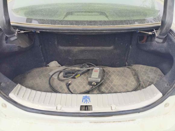 [西安·陕D] 二手比亚迪秦新能源2014款 1.5T 酷黑骑士旗舰型