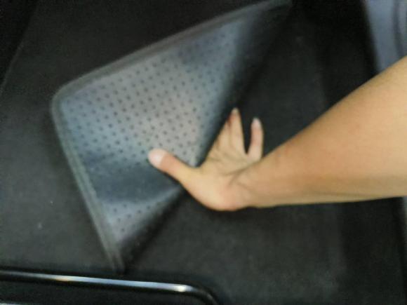 [无锡·苏B] 二手雪佛兰科沃兹2018款 320 自动欣享天窗版