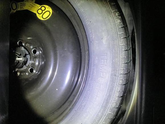 [上海·沪C] 二手路虎揽胜极光2017款 2.0T PURE 风尚版