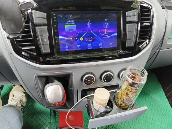 [合肥·皖A] 二手上汽大通MAXUS新途V802021款 2.0T 手动经典傲运通短轴中顶5/6座