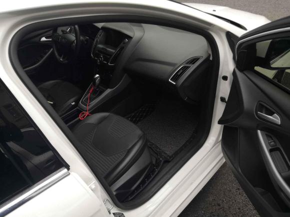 [武汉·鄂A] 二手福特福克斯2015款 两厢 EcoBoost 180 自动运动型