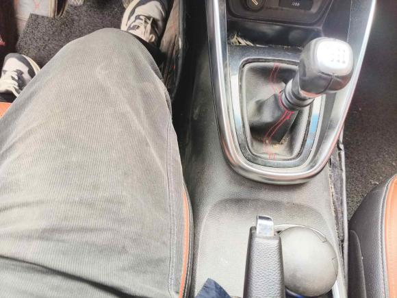 [武汉·鄂A] 二手宝骏宝骏5102017款 1.5L 手动豪华型