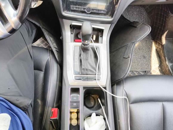 [金华·浙G] 二手荣威荣威RX52016款 20T 两驱自动互联网智享版