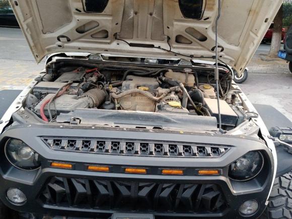 [常州·苏D] 二手Jeep牧马人2014款 2.8TD Sahara 四门版