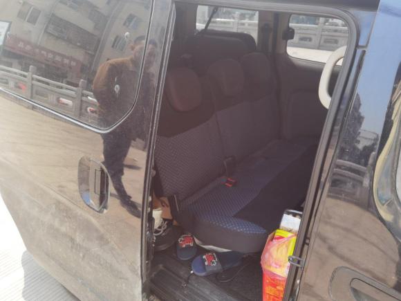 [温州·浙C] 二手日产日产NV2002011款 1.6L 232座 尊雅型