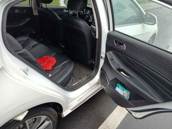 [无锡·苏B] 二手奇瑞艾瑞泽GX2018款 1.5T 手动睿色版 国V