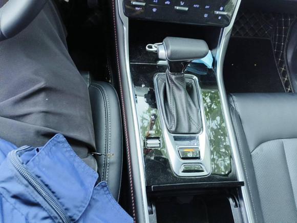 [合肥·皖A] 二手长安长安CS752020款 280T DCT豪华型 国VI