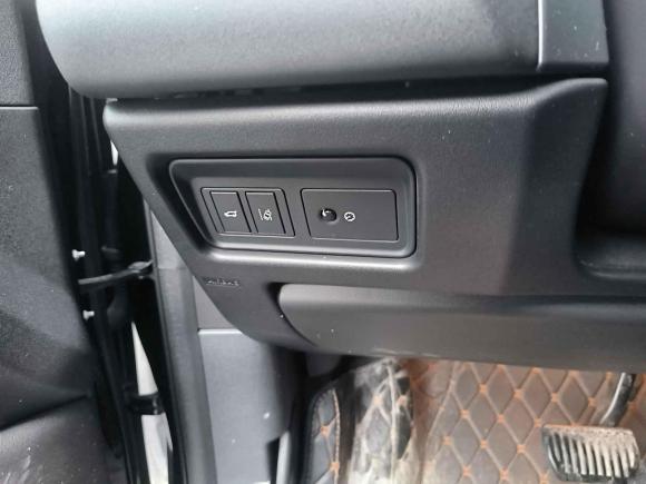 [广州·粤A] 二手路虎发现神行2018款 240PS SE版