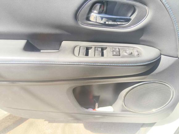 [青岛·鲁B] 二手思铭东风本田X-NV2021款 电掣版