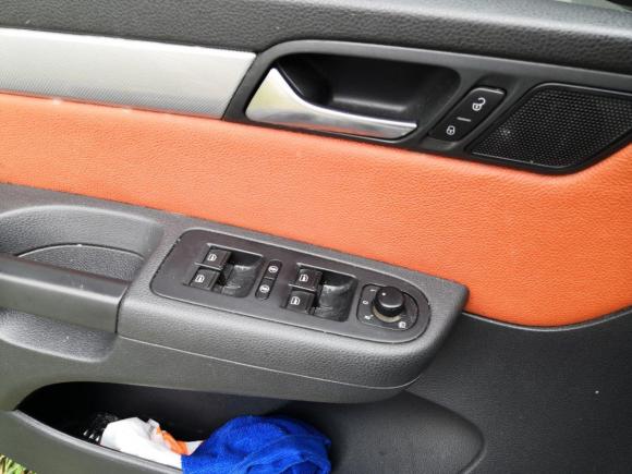 [上海·鲁G] 二手大众夏朗2014款 2.0TSI 标配型