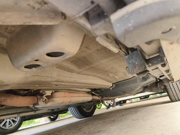 [广州·粤A] 二手路虎发现神行2015款 2.0T HSE LUXURY