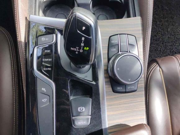 [武汉·鄂A] 二手宝马宝马5系2018款 改款 530Li 领先型 豪华套装